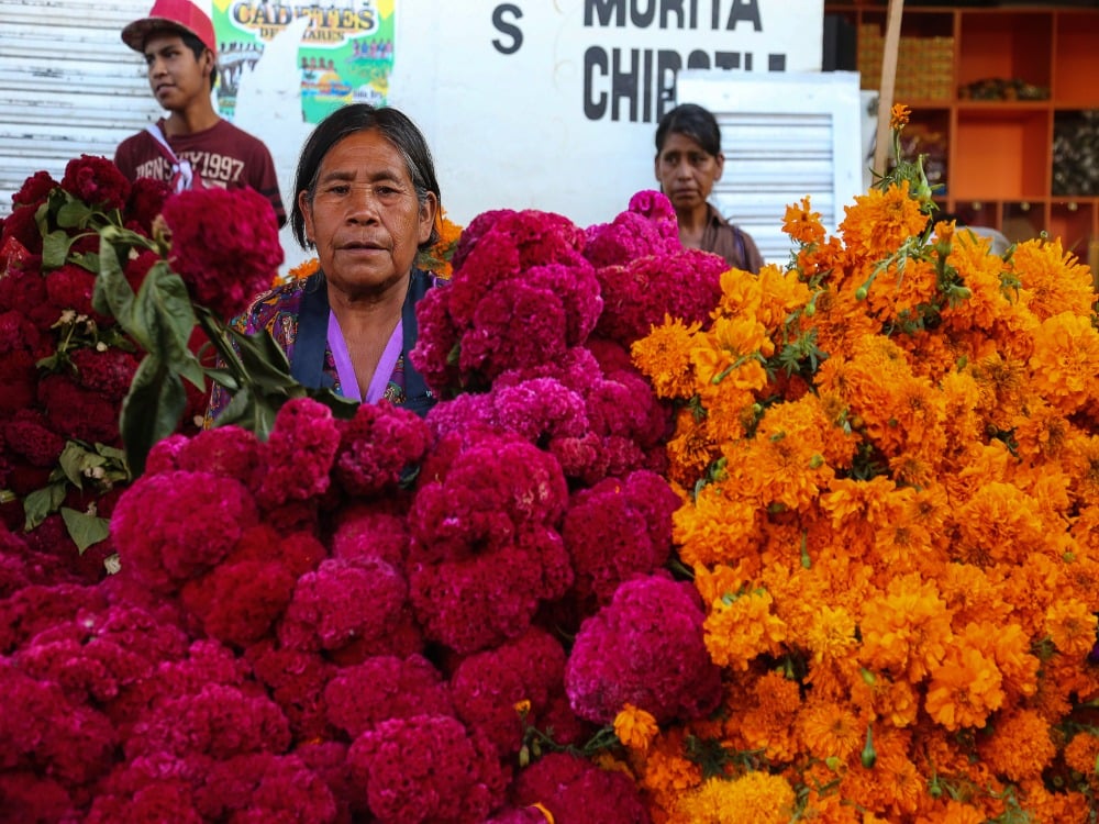 Day of the Dead décor