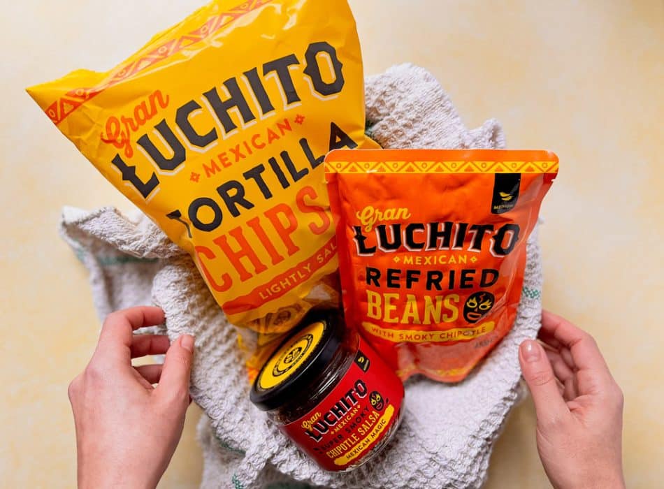 Ingredients to make air fryer nachos